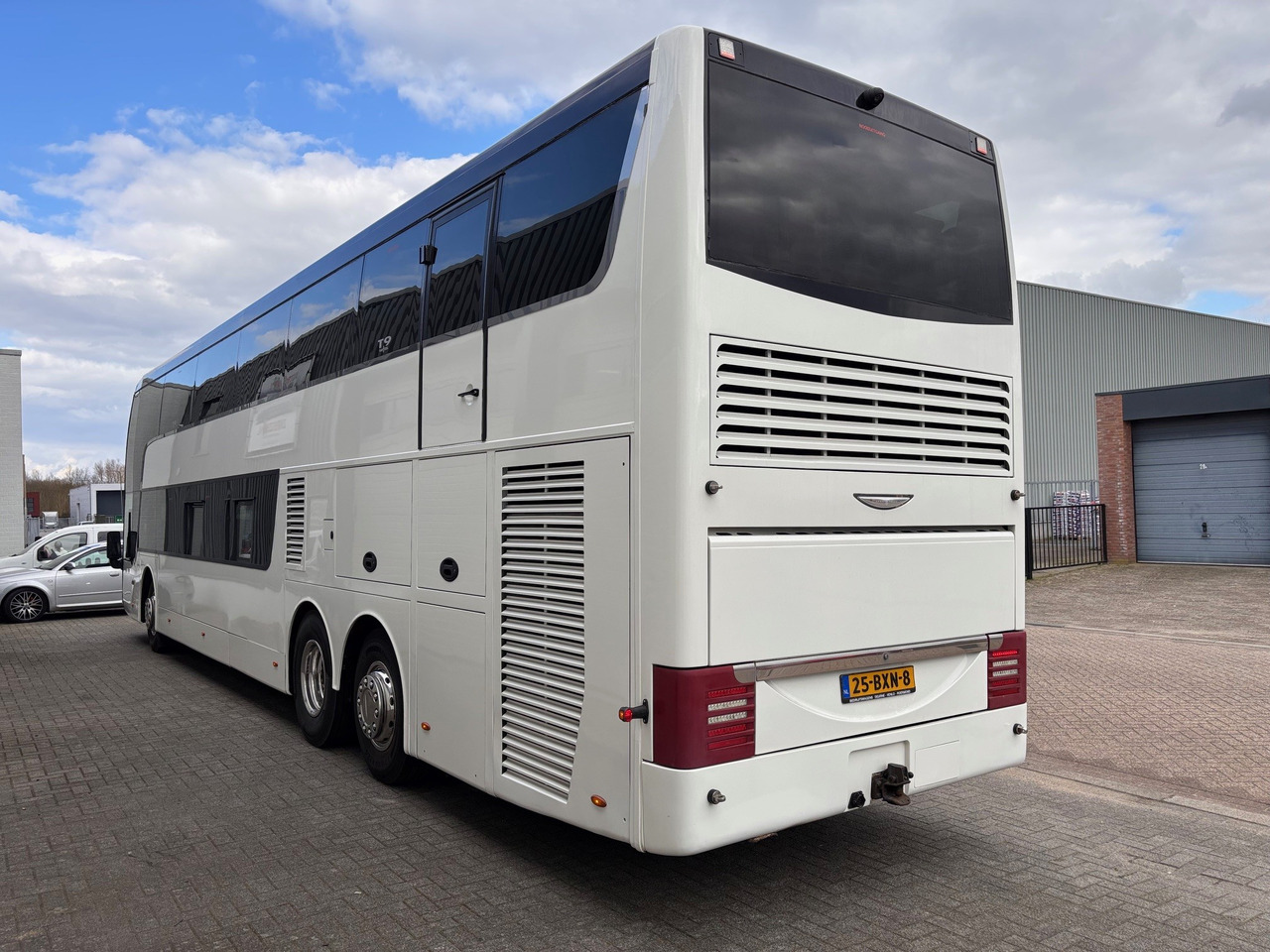 Vanhool TD927 Astromega EURO 5 Dubbeldekker 90 pax - Double-decker bus: picture 4 Vanhool TD927 Astromega EURO 5 Dubbeldekker 90 pax - Double-decker bus: picture 4