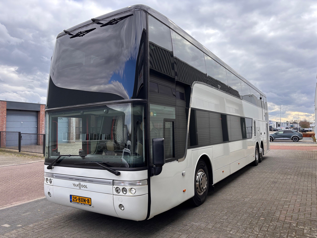 Vanhool TD927 Astromega EURO 5 Dubbeldekker 90 pax - Double-decker bus: picture 1 Vanhool TD927 Astromega EURO 5 Dubbeldekker 90 pax - Double-decker bus: picture 1