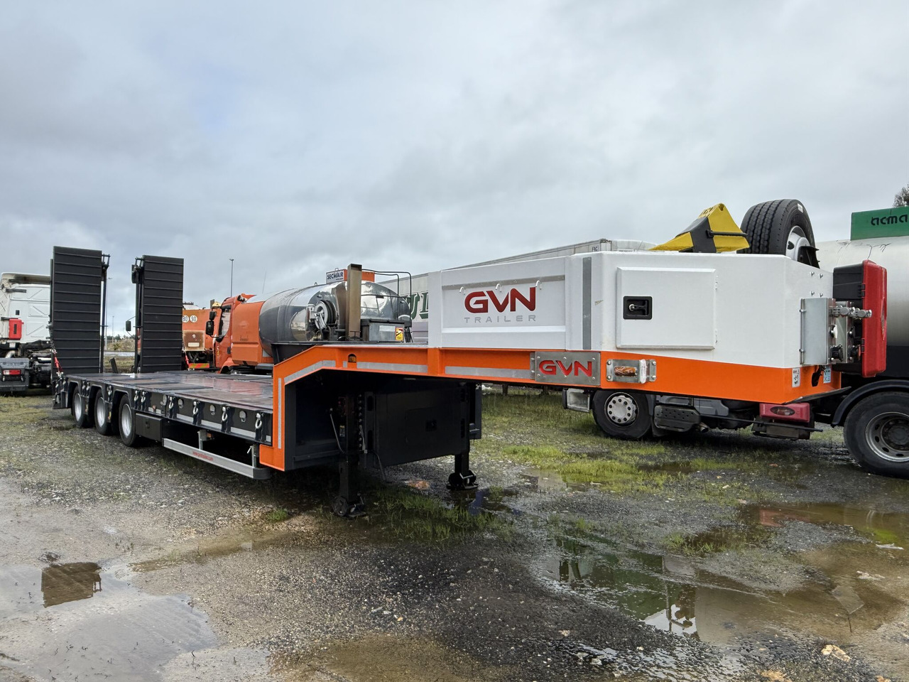 New Low loader semi-trailer GVN Trailer 3 AXLE LOWBED: picture 29