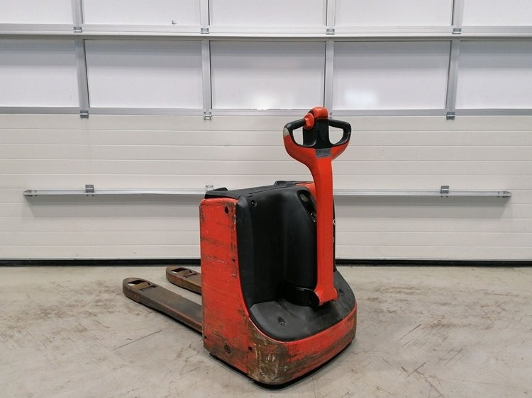 Used Electric Pallet Truck-Fenwick-T16 - Pallet truck: picture 3 Used Electric Pallet Truck-Fenwick-T16 - Pallet truck: picture 3