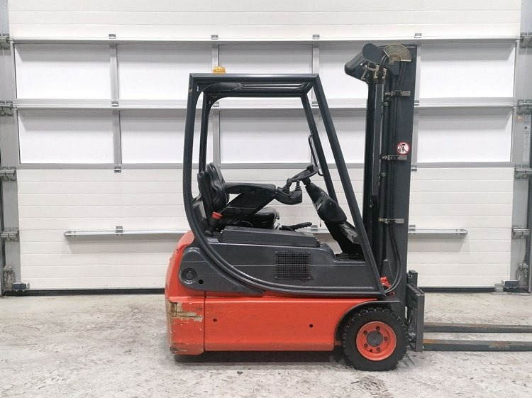 Used Forklift FENWICK LINDE E14-02 - Forklift: picture 5 Used Forklift FENWICK LINDE E14-02 - Forklift: picture 5
