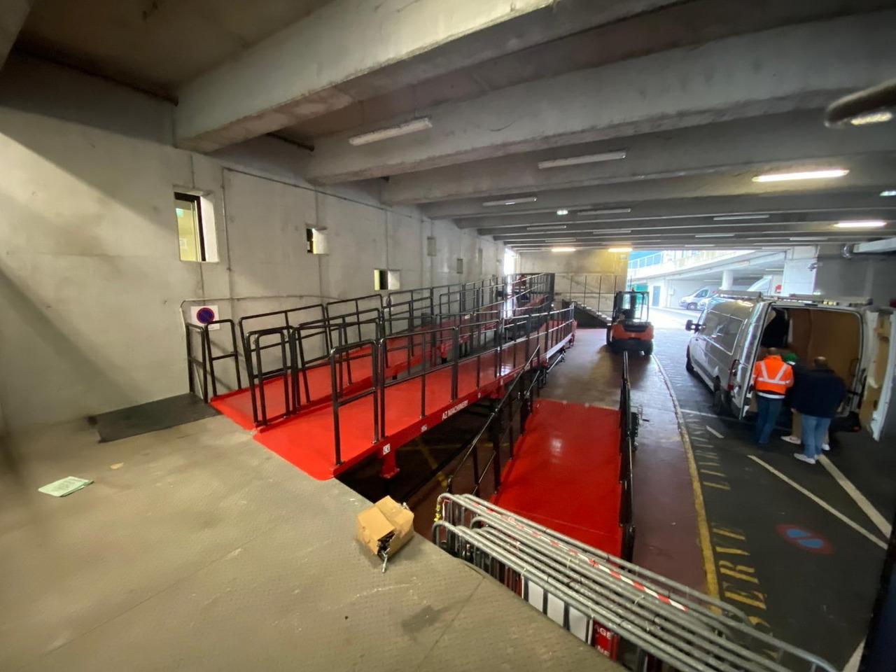 Acces ramp- AZ RAMP-Customised - Loading ramp: picture 5 Acces ramp- AZ RAMP-Customised - Loading ramp: picture 5