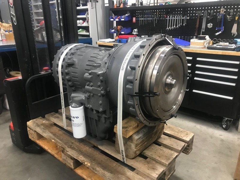 Volvo Versnellingsbak PT2116 22416 - Gearbox for Articulated dumper: picture 1 Volvo Versnellingsbak PT2116 22416 - Gearbox for Articulated dumper: picture 1