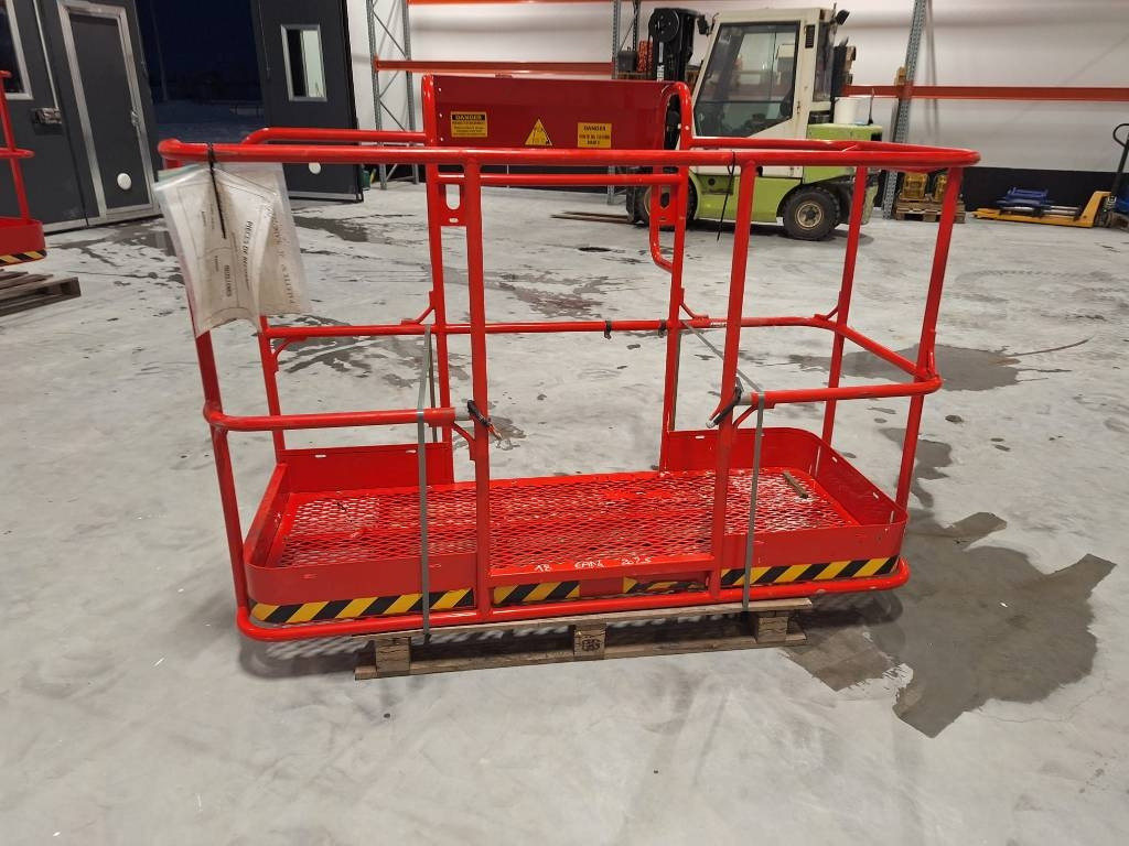 Haulotte HA 16 - Vertical mast lift: picture 1 Haulotte HA 16 - Vertical mast lift: picture 1