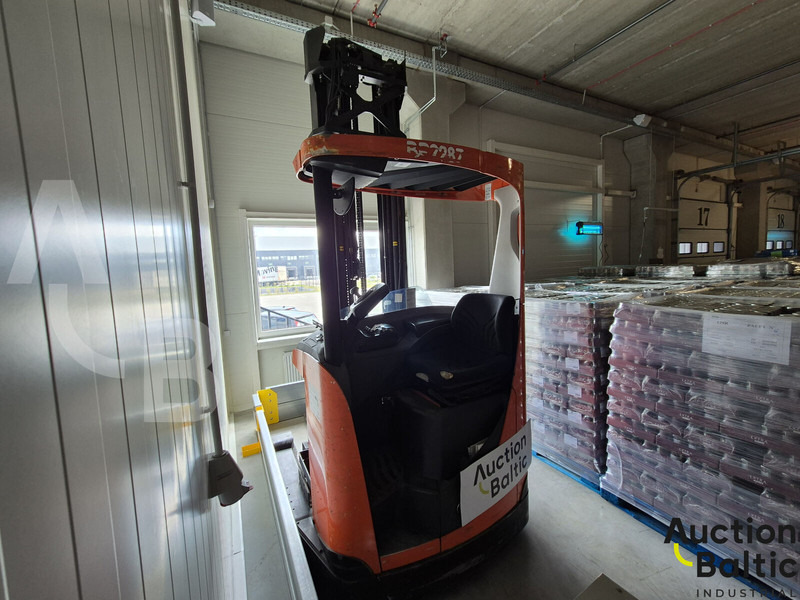 BT RR E 140 - Reach truck: picture 2 BT RR E 140 - Reach truck: picture 2