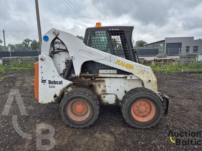 Bobcat S 250 - Skid steer loader: picture 3 Bobcat S 250 - Skid steer loader: picture 3
