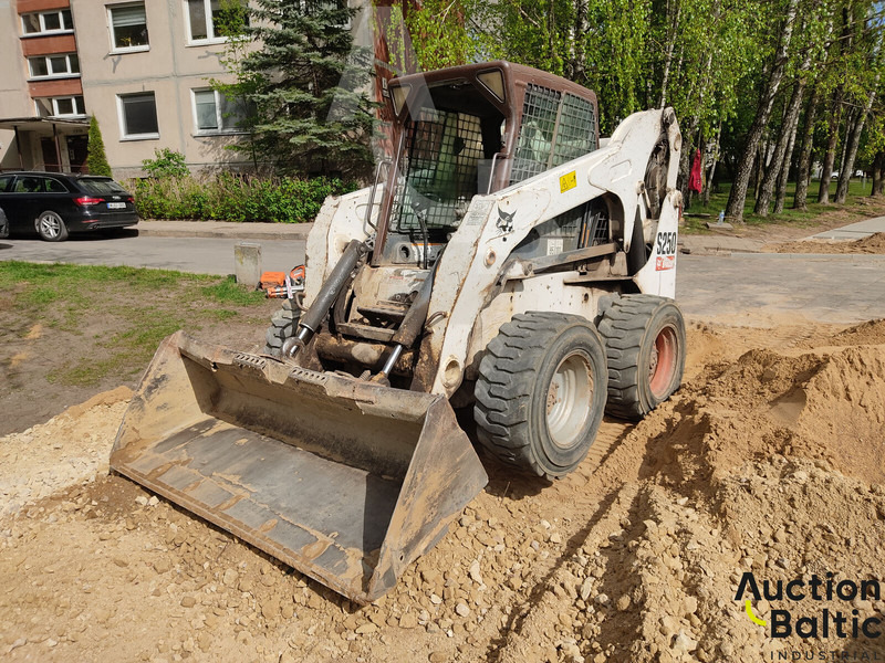 Bobcat S 250 - Skid steer loader: picture 1 Bobcat S 250 - Skid steer loader: picture 1