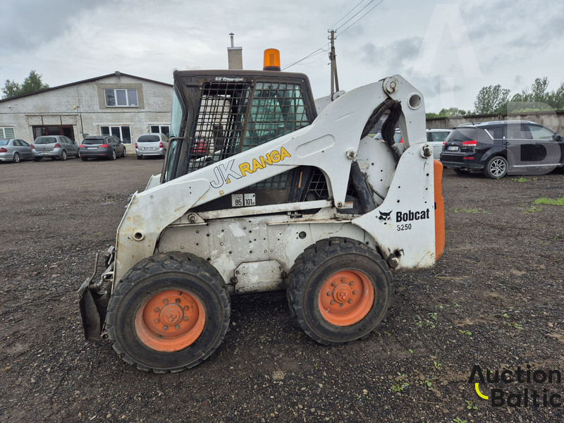 Bobcat S 250 - Skid steer loader: picture 4 Bobcat S 250 - Skid steer loader: picture 4