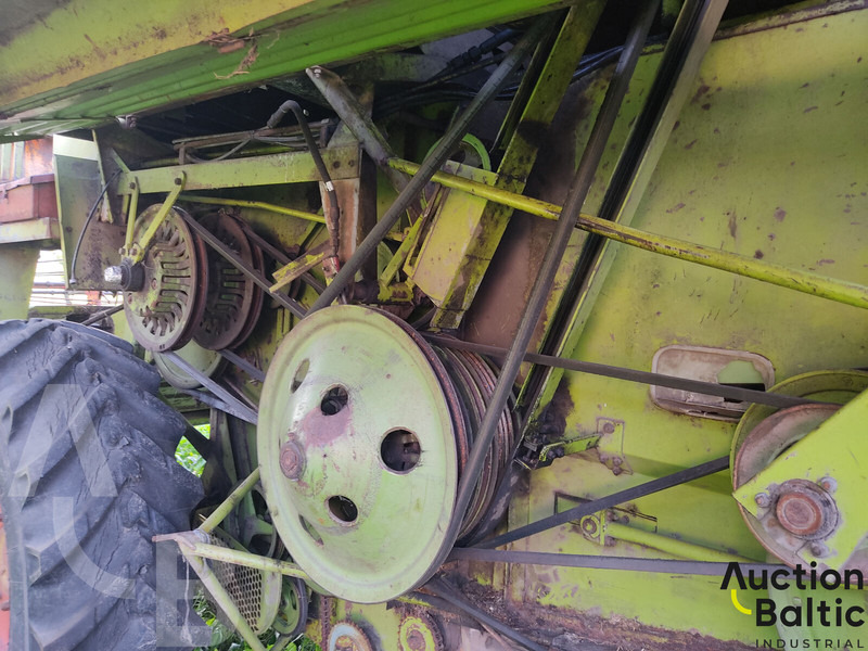 Combine harvester for transportation of food Claas Mercator 70: picture 16