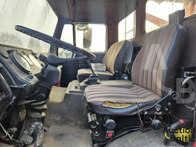 Daimler-Benz DLK 23-12 - Truck mounted crane: picture 4 Daimler-Benz DLK 23-12 - Truck mounted crane: picture 4