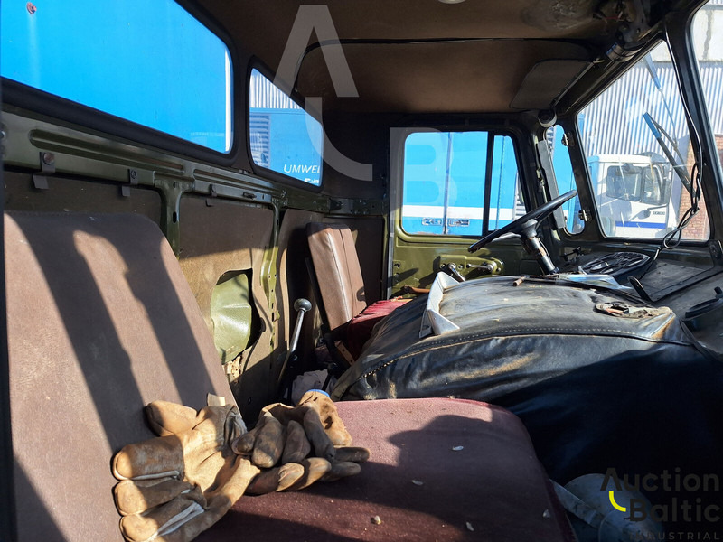 Box truck GAZ Gaz 66: picture 8
