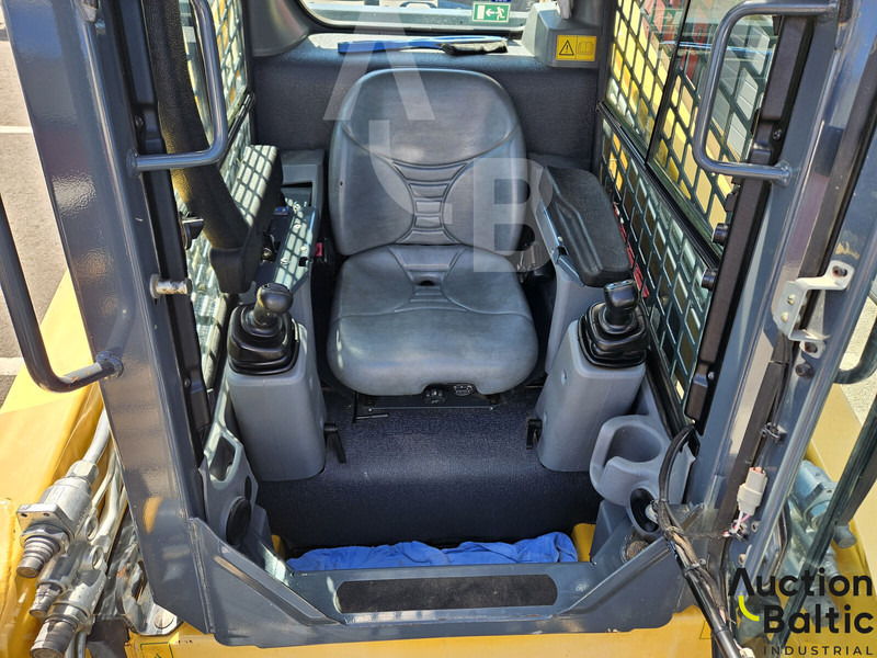 Gehl R 220 - Skid steer loader: picture 5 Gehl R 220 - Skid steer loader: picture 5