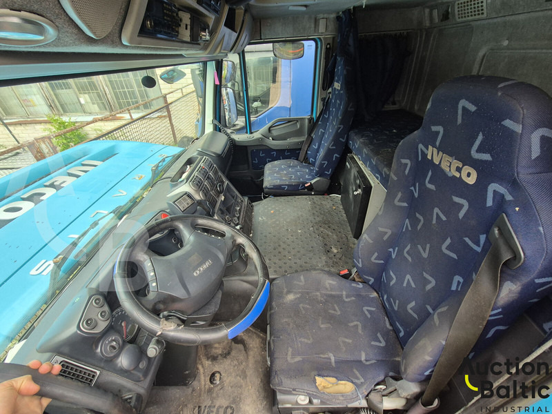 Iveco AT190S42/FP CT - Cab chassis truck: picture 5 Iveco AT190S42/FP CT - Cab chassis truck: picture 5
