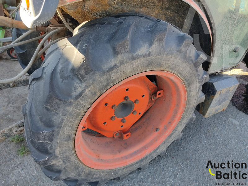 Farm tractor KIOTI CK 4010: picture 15