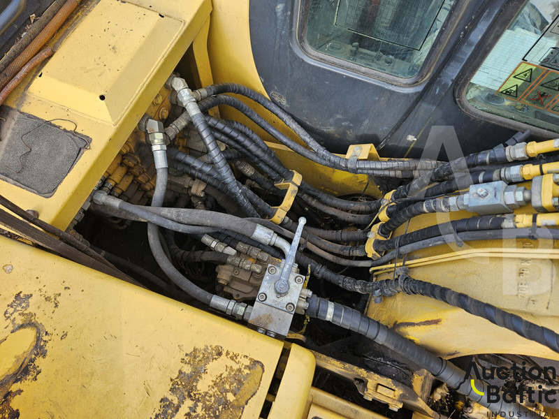 Wheel excavator Komatsu PW130ES-6K: picture 8