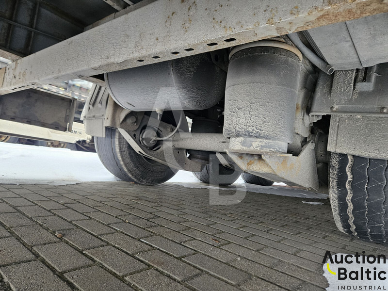 Curtainsider semi-trailer Krone SD: picture 14