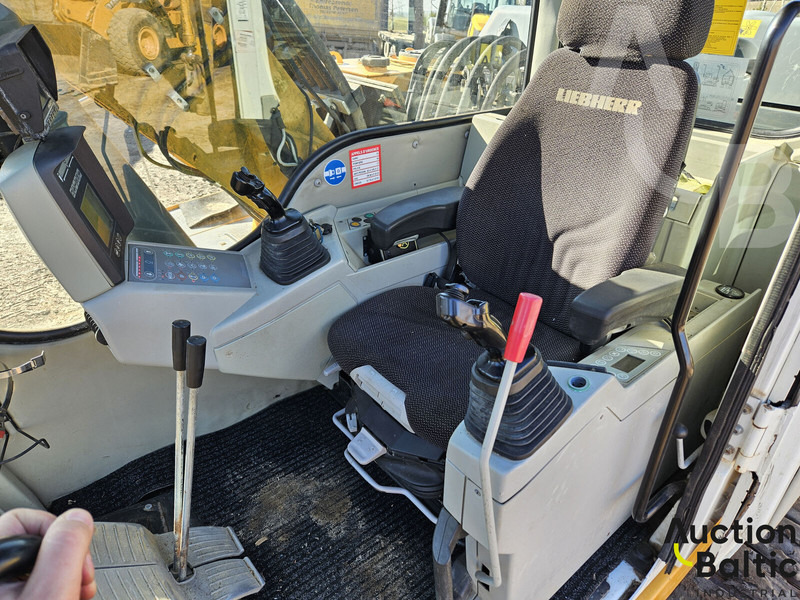 Liebherr R 900 C Litronic - Crawler excavator: picture 5 Liebherr R 900 C Litronic - Crawler excavator: picture 5