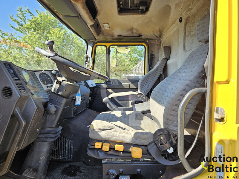 MAN M90 - Truck mounted aerial platform: picture 5 MAN M90 - Truck mounted aerial platform: picture 5