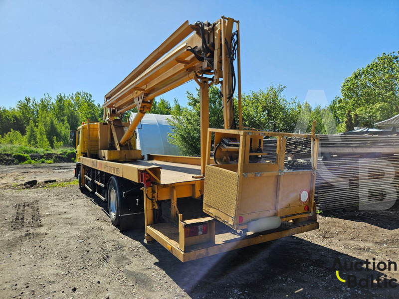 MAN M90 - Truck mounted aerial platform: picture 4 MAN M90 - Truck mounted aerial platform: picture 4