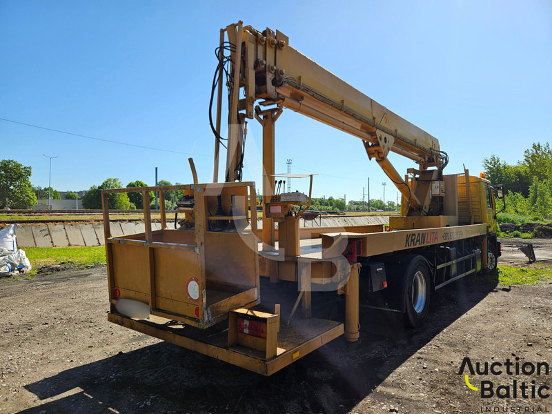 MAN M90 - Truck mounted aerial platform: picture 3 MAN M90 - Truck mounted aerial platform: picture 3