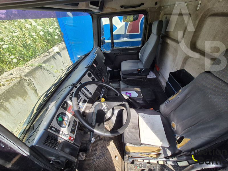 MAN ME18.250 - Box truck: picture 5 MAN ME18.250 - Box truck: picture 5