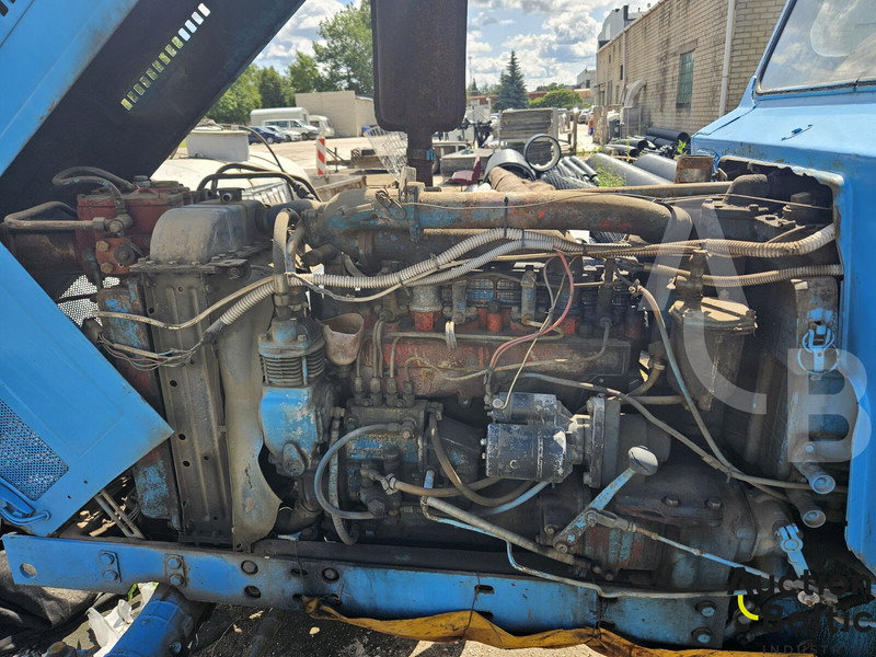 Farm tractor MTZ 80: picture 16