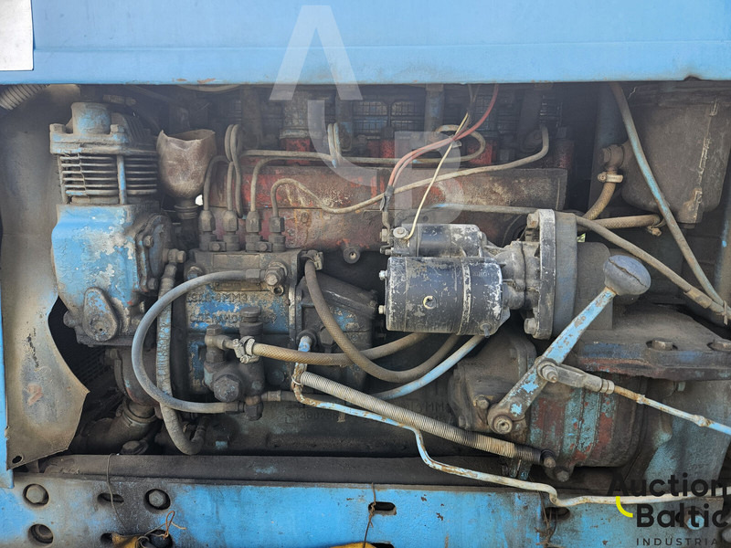 Farm tractor MTZ 80: picture 12