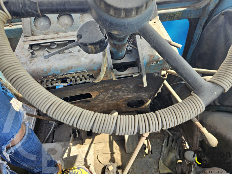 Farm tractor MTZ 80: picture 8