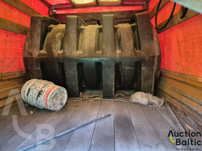 Curtain side truck Mercedes-Benz 609 D: picture 12