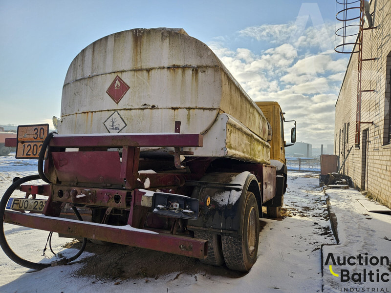 Mercedes-Benz 814 - Tanker truck: picture 5 Mercedes-Benz 814 - Tanker truck: picture 5