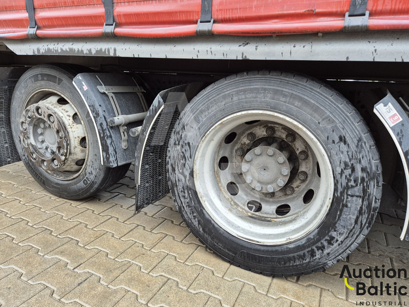 Curtain side truck Mercedes-Benz Actros 2542 L: picture 15