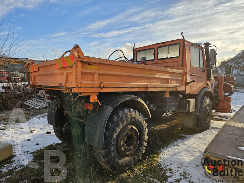Mercedes-Benz Unimog - Tipper: picture 4 Mercedes-Benz Unimog - Tipper: picture 4