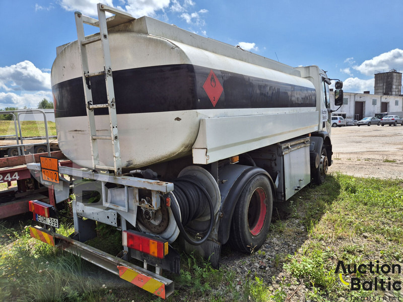 Renault Premium 250.18 - Tanker truck: picture 4 Renault Premium 250.18 - Tanker truck: picture 4