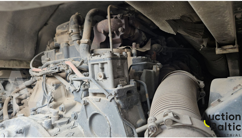 Tow truck Scania P 380: picture 14