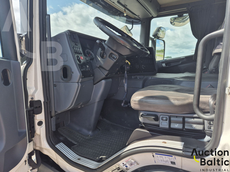 Scania P 450 - Cab chassis truck: picture 5 Scania P 450 - Cab chassis truck: picture 5