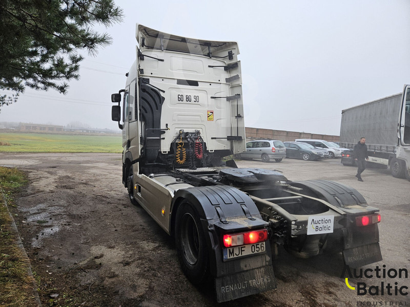 Renault - Tractor unit: picture 2 Renault - Tractor unit: picture 2