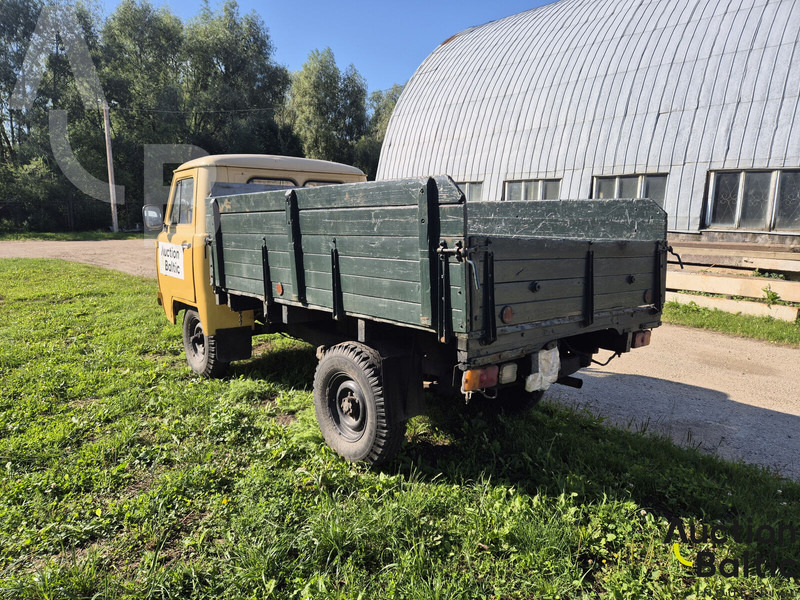 UAZ UAZ 3303 - Open body delivery van: picture 4 UAZ UAZ 3303 - Open body delivery van: picture 4