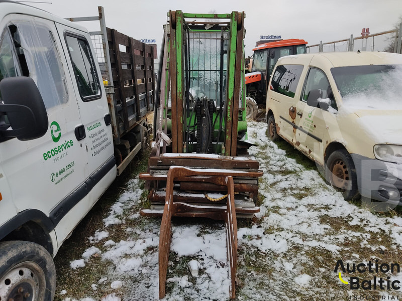 UniCarriers 30 - Diesel forklift: picture 4 UniCarriers 30 - Diesel forklift: picture 4