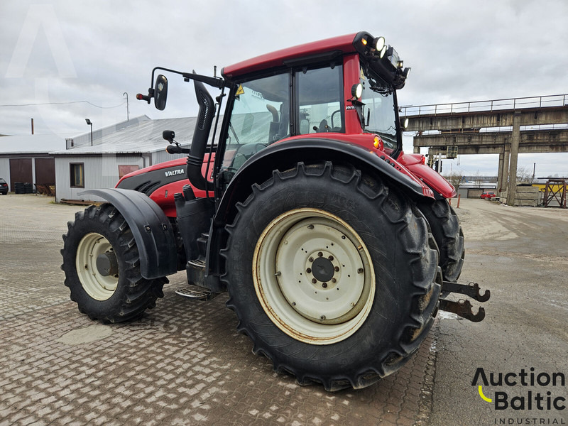 Valtra T213V - Farm tractor: picture 4 Valtra T213V - Farm tractor: picture 4