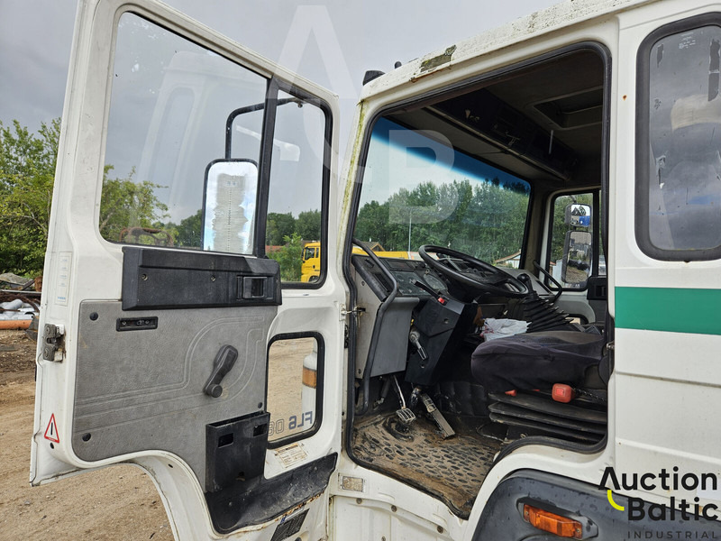 Volvo FL 608 - Tow truck: picture 5 Volvo FL 608 - Tow truck: picture 5
