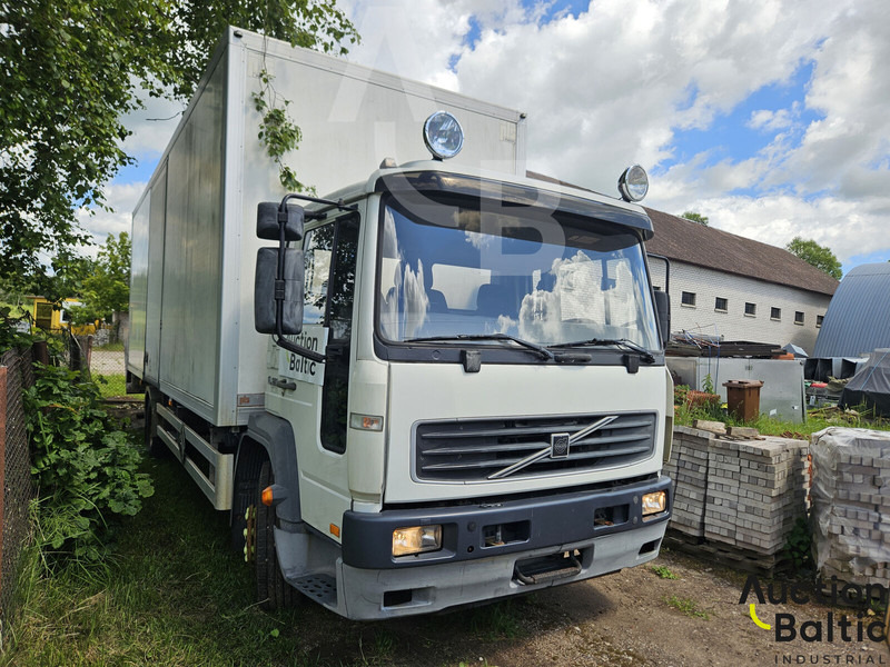 Volvo FL615 - Box truck: picture 2 Volvo FL615 - Box truck: picture 2