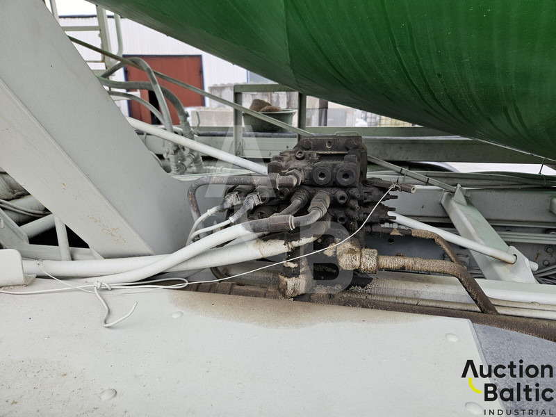 Stationary concrete pump Volvo FM 9: picture 13 Stationary concrete pump Volvo FM 9: picture 13