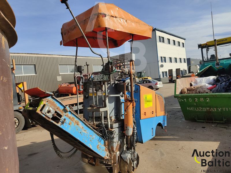 Wirtgen W35DC - Asphalt machine: picture 4 Wirtgen W35DC - Asphalt machine: picture 4