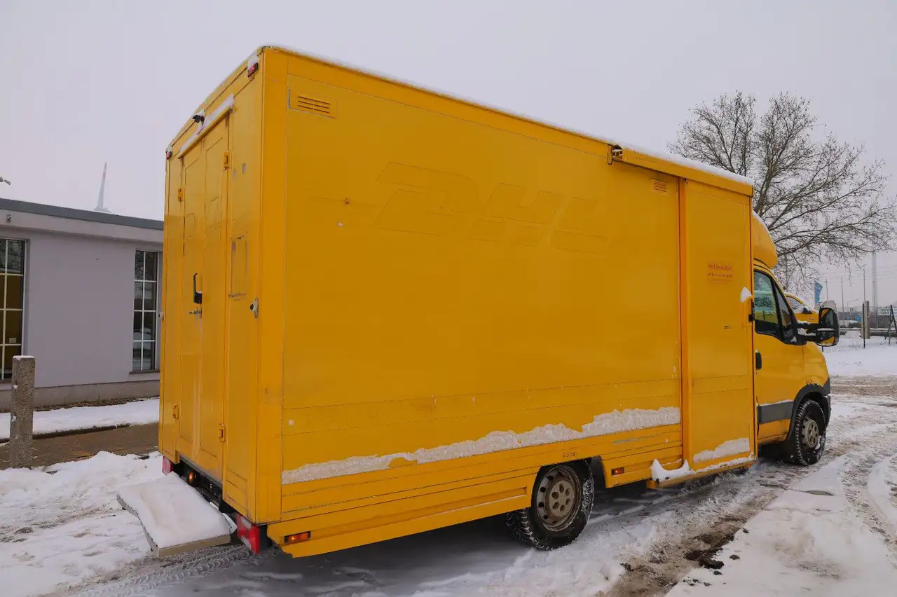 Iveco Daily/ Regalsystem/Luftfeder/1. Hand - Closed box van: picture 3 Iveco Daily/ Regalsystem/Luftfeder/1. Hand - Closed box van: picture 3