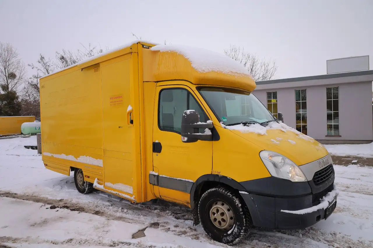 Iveco Daily/ Regalsystem/Luftfeder/1. Hand - Closed box van: picture 2 Iveco Daily/ Regalsystem/Luftfeder/1. Hand - Closed box van: picture 2