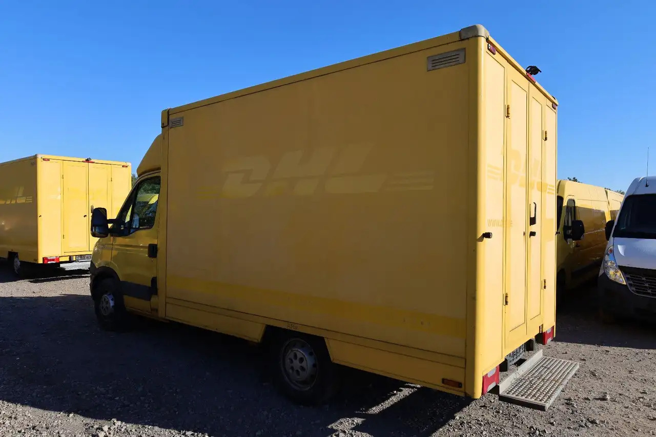 Iveco Daily/ Regalsystem/Luftfeder/KURZ/1. Hand - Closed box van: picture 4 Iveco Daily/ Regalsystem/Luftfeder/KURZ/1. Hand - Closed box van: picture 4