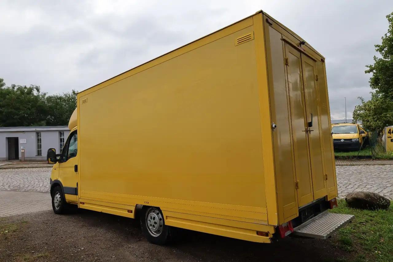 Iveco IS35SI2AA Daily/ Regalsystem/Luftfeder/1. Hand/ - Closed box van: picture 3 Iveco IS35SI2AA Daily/ Regalsystem/Luftfeder/1. Hand/ - Closed box van: picture 3