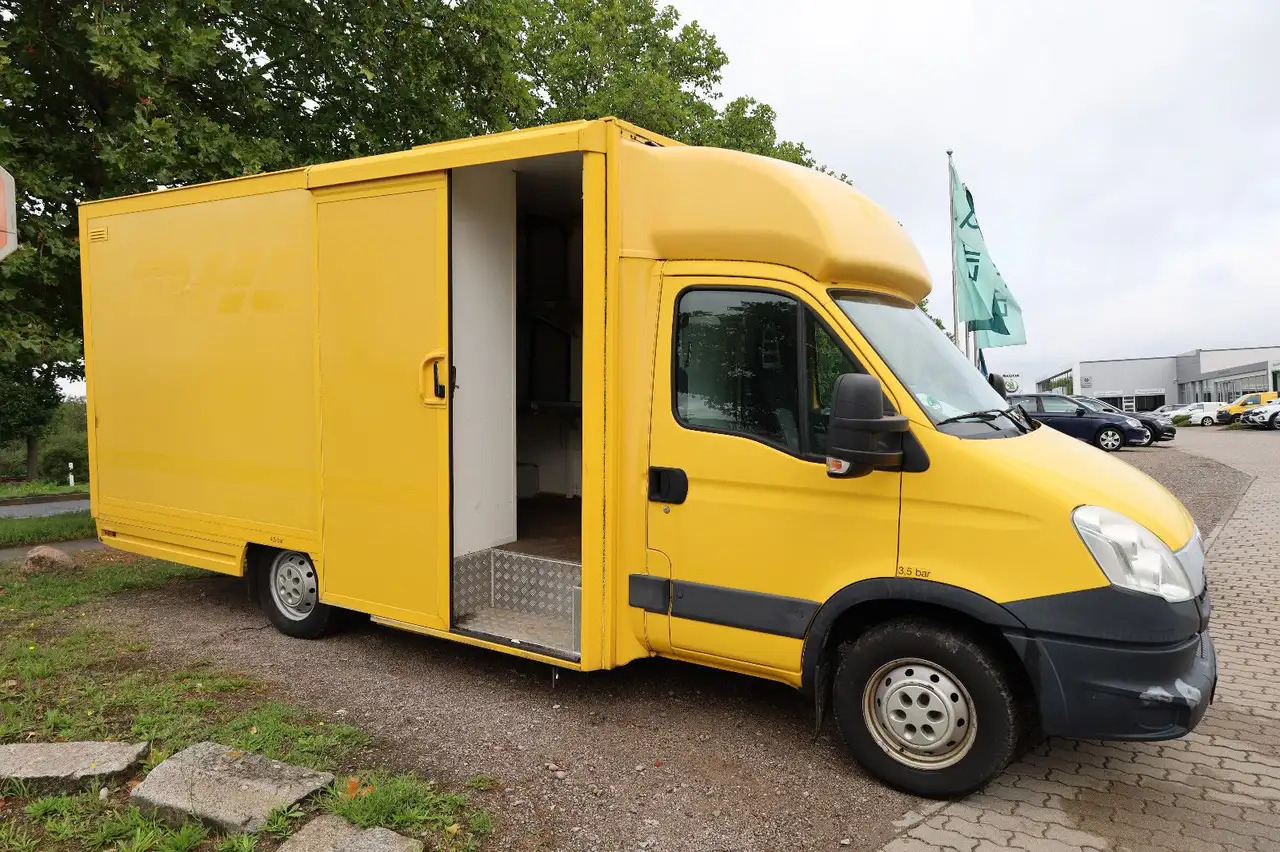 Iveco IS35SI2AA Daily/ Regalsystem/Luftfeder/1. Hand/ - Closed box van: picture 5 Iveco IS35SI2AA Daily/ Regalsystem/Luftfeder/1. Hand/ - Closed box van: picture 5