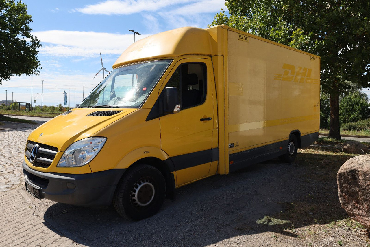 Mercedes-Benz Sprinter II Pritsche/ Koffer/Regalsystem - Closed box van: picture 1 Mercedes-Benz Sprinter II Pritsche/ Koffer/Regalsystem - Closed box van: picture 1