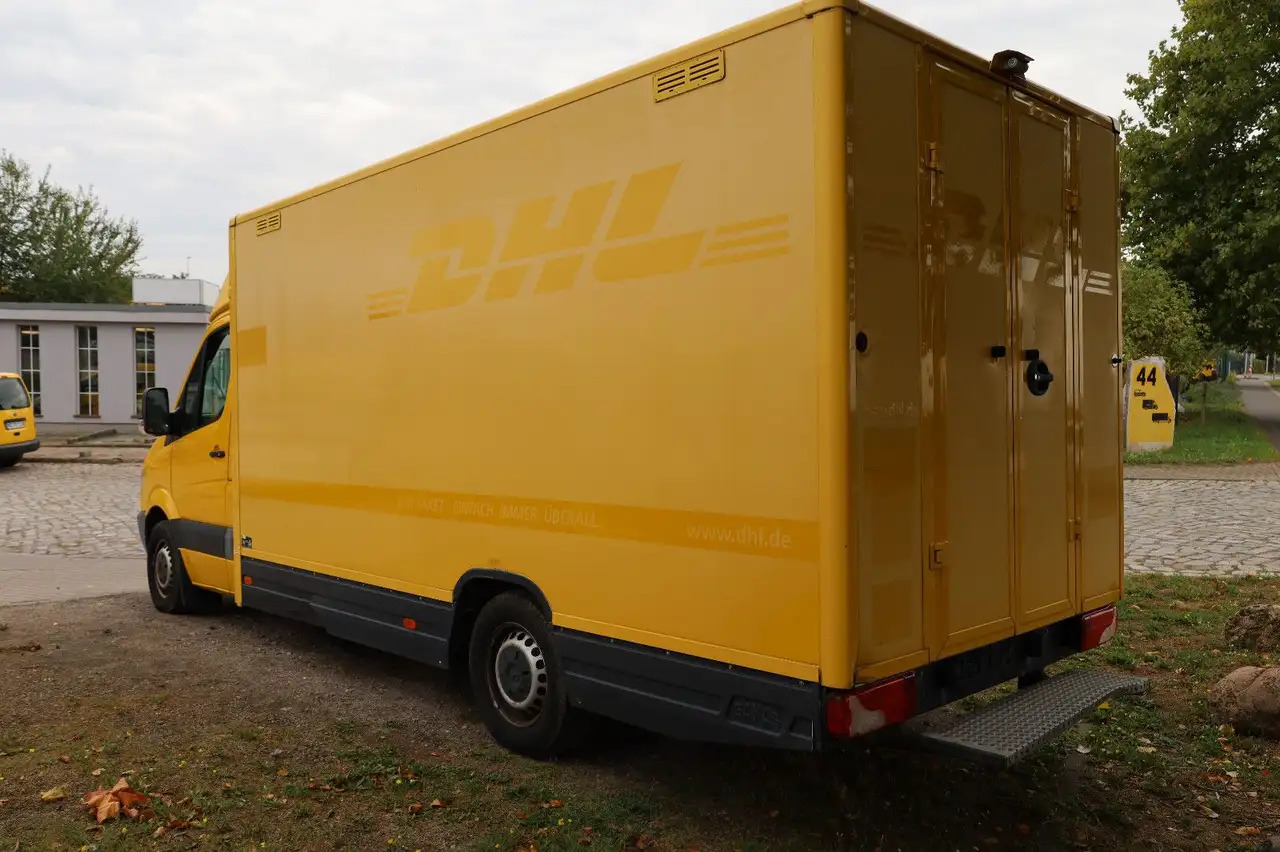 Mercedes-Benz Sprinter II Pritsche/ Koffer/Regalsystem - Closed box van: picture 3 Mercedes-Benz Sprinter II Pritsche/ Koffer/Regalsystem - Closed box van: picture 3